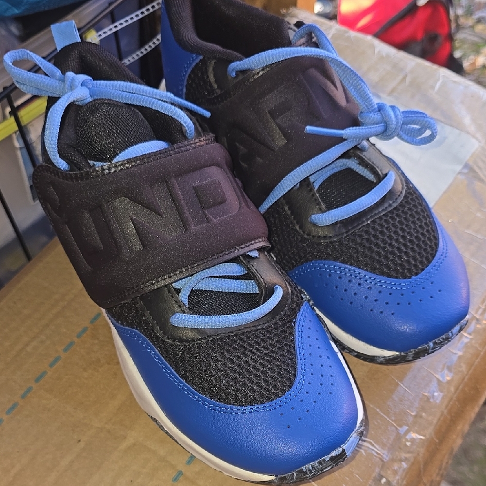 Under Armour Kids Sneakers in Blue and Black